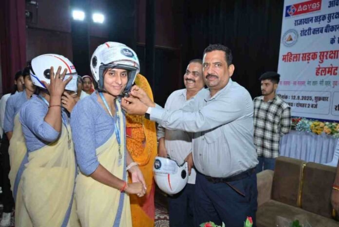 Steelbird Helmets, Road Safety Mission, 1 Lakh Helmets, Helmet Distribution, Rajasthan Road Safety Society, BIS Certified, Road Safety Ambassadors, Rajeev Kapur